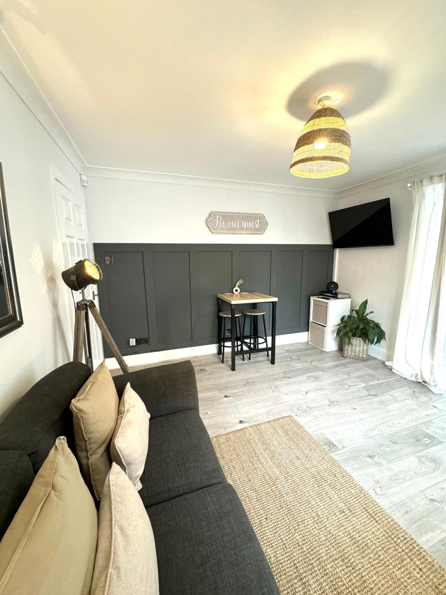 Chester'S - Central Chester Stays - City Walls - Private Garden Overlooking River Dee Экстерьер фото